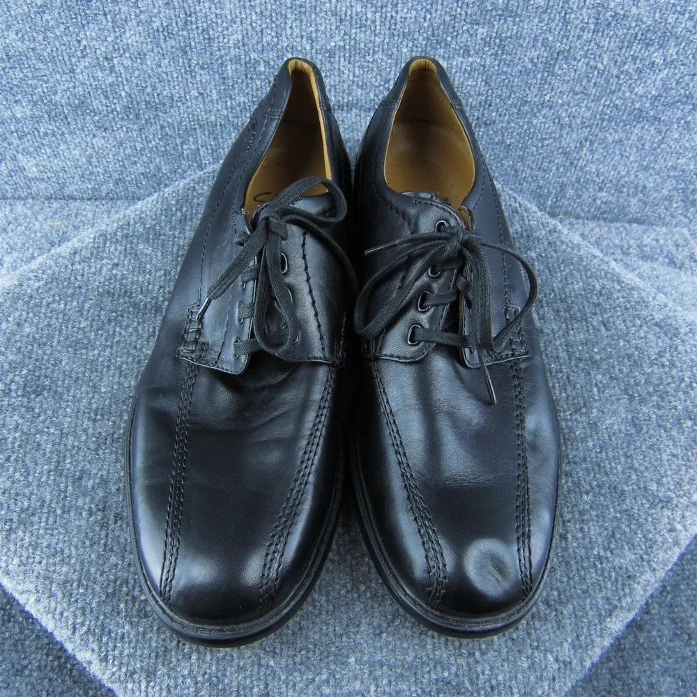 Clarks welcome shoe